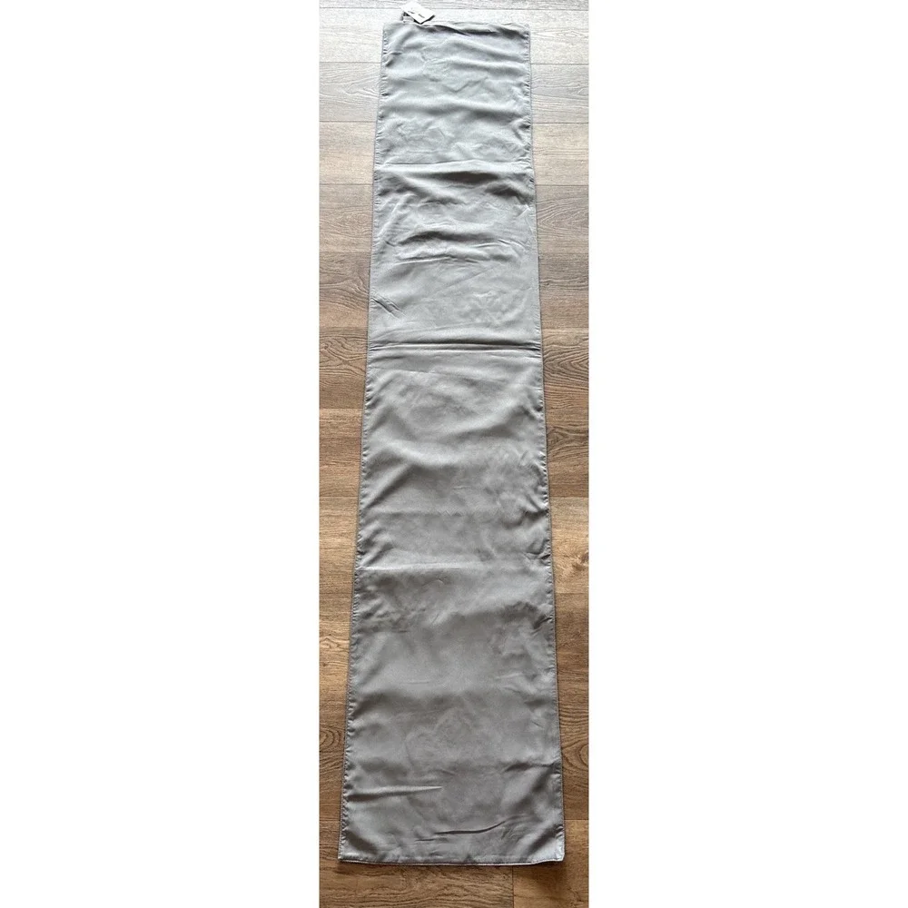 Pier One ANS Snowflake Table Runner Gray & White 14